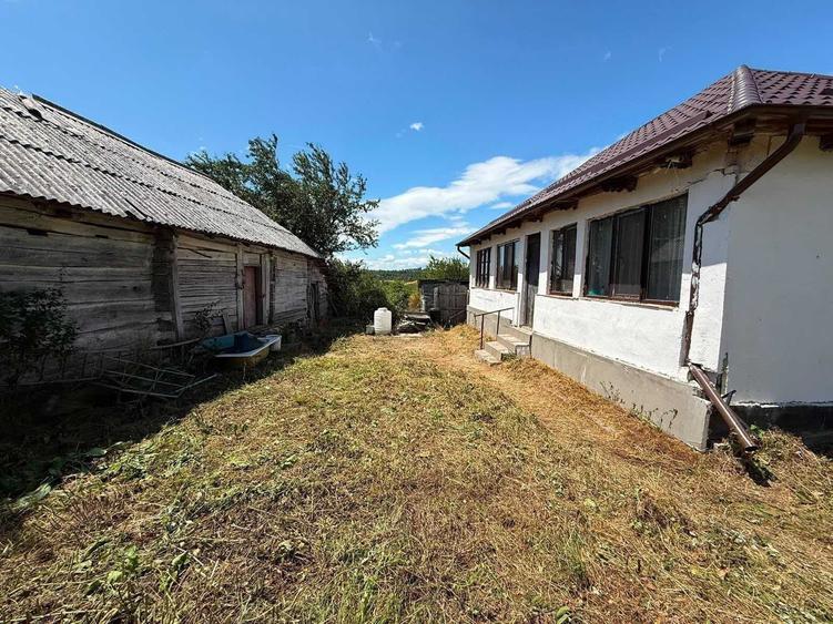 Casă cu 2 camere cu Teren 2900 Mp în Ludu