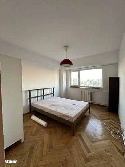 Apartament cu 3 camere decomandat în Titulescu