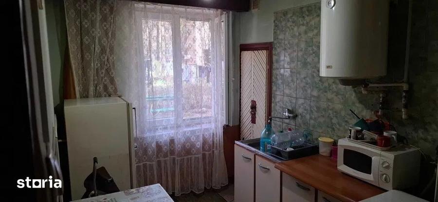 Apartament cu 2 camere nedecomandat în Piața Armatei