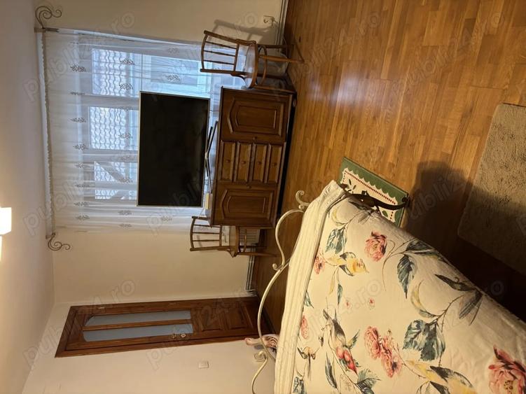 Casă cu 6 camere cu Teren 490 Mp în Vulcan