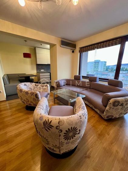 Apartament cu 4 camere decomandat în Semicentral