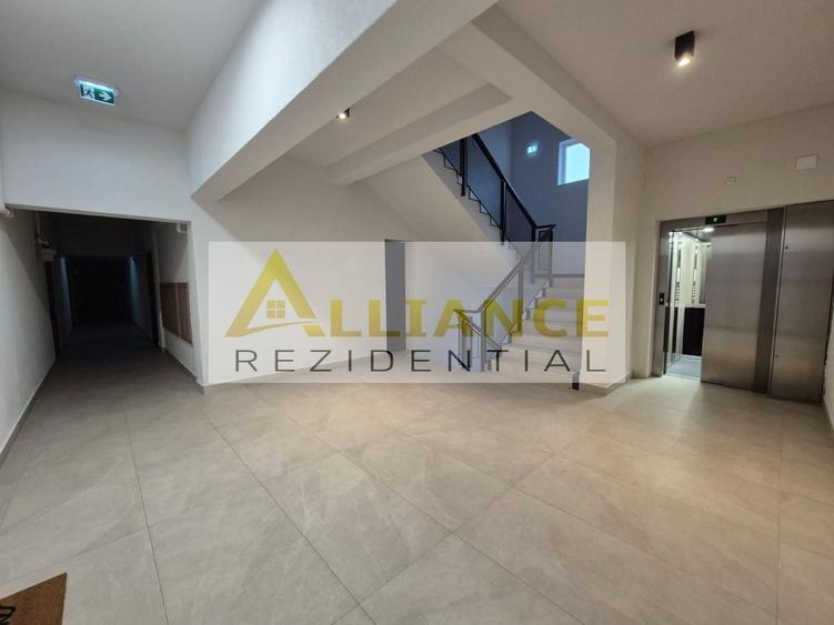Apartament cu 2 camere decomandat, mobilat în Sud