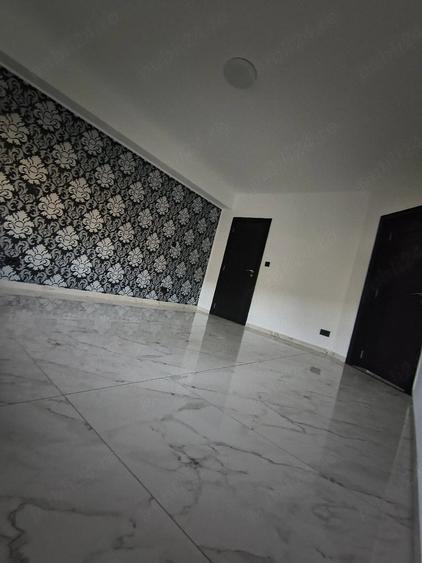 Casă cu 5 camere cu Teren 365 Mp în Central