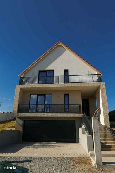 Casă cu 5 camere cu Teren 605 Mp în Ciurila