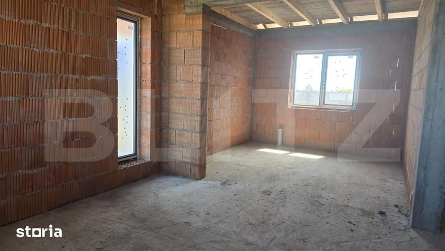 Casă cu 3 camere cu Teren 550 Mp în Lazuri