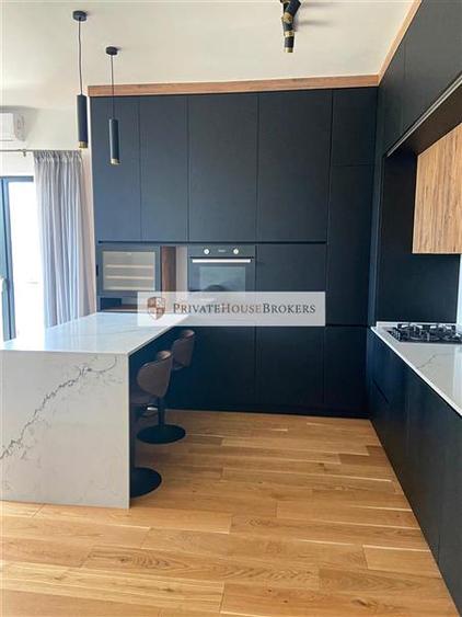 Apartament cu 2 camere semidecomandat, mobilat în Pipera