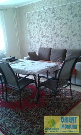 Casă cu 6 camere cu Teren 520 Mp în Lazu