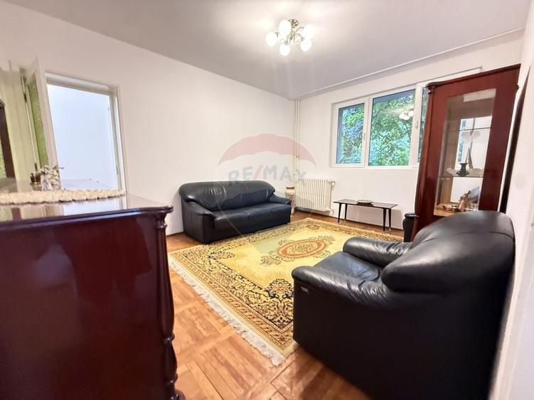 Apartament cu 3 camere decomandat, mobilat în P-ța Muncii