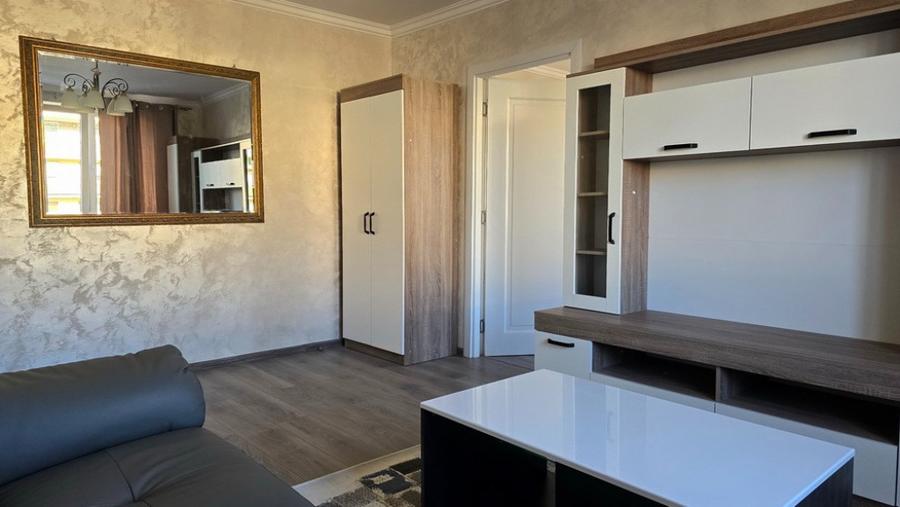 Apartament cu 3 camere nedecomandat în Ultracentral