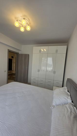 Apartament cu 2 camere decomandat în Apărătorii Patriei