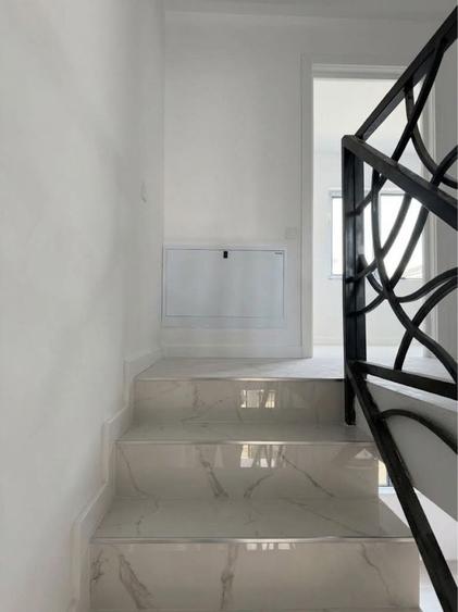 Casă cu 4 camere în Bragadiru