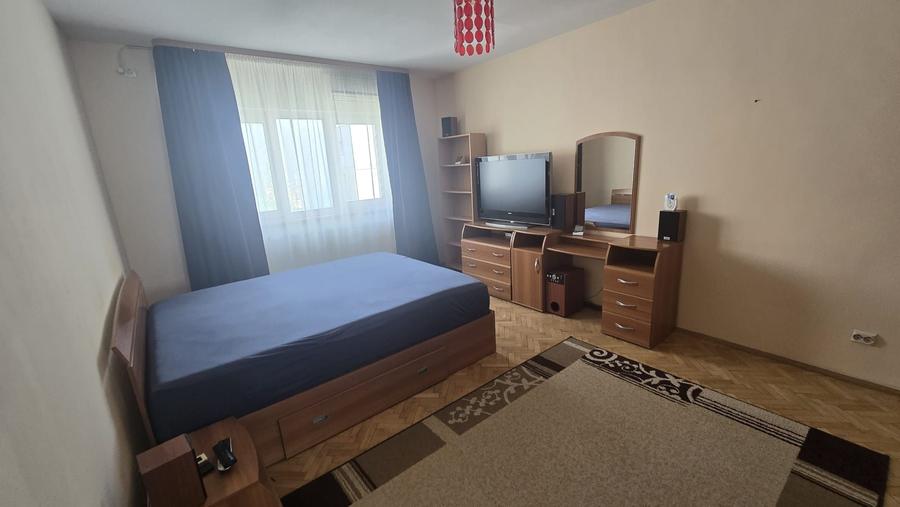 Apartament cu 2 camere decomandat în Zorilor