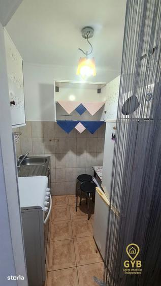 Garsonieră, mobilată în Vest