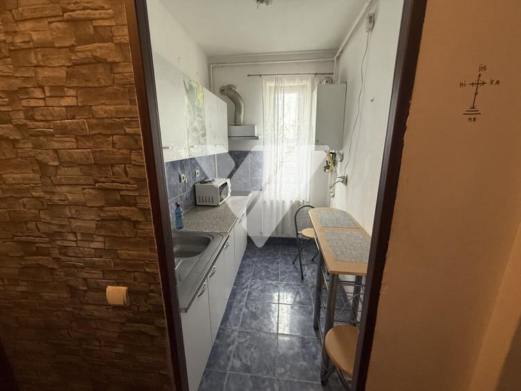 Garsonieră decomandată, mobilată în Turnișor