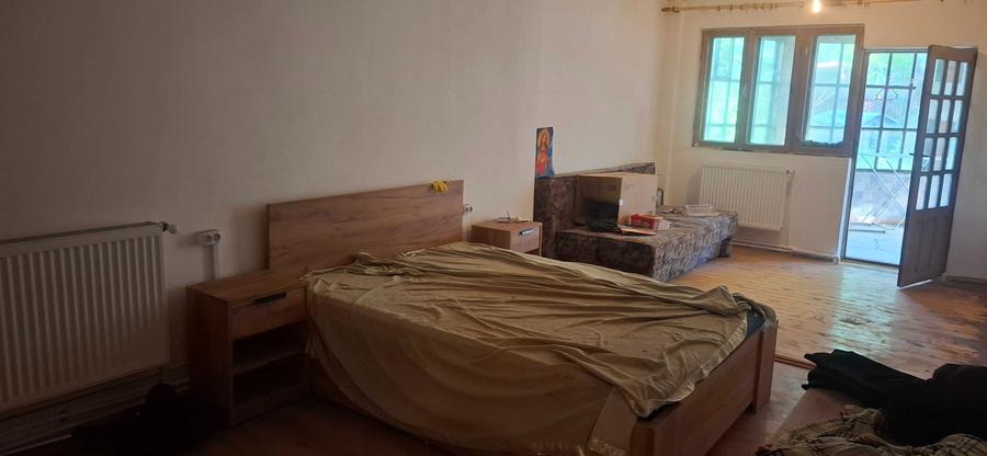 Casă cu 4 camere în Lilieci