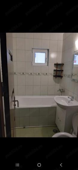 Apartament cu 3 camere semidecomandat în Zimbru