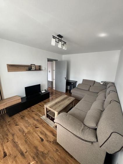 Apartament cu 2 camere decomandat, mobilat în Drumul Taberei — fotografia 1