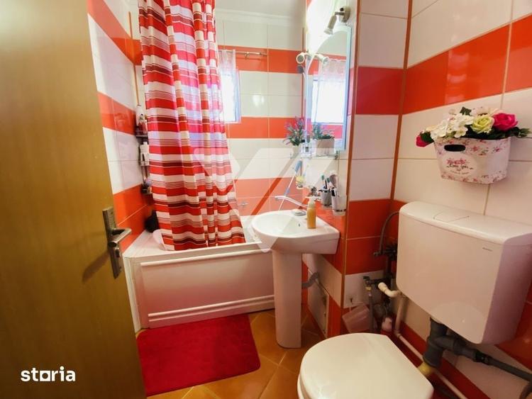 Apartament cu 3 camere în Vasile Aaron