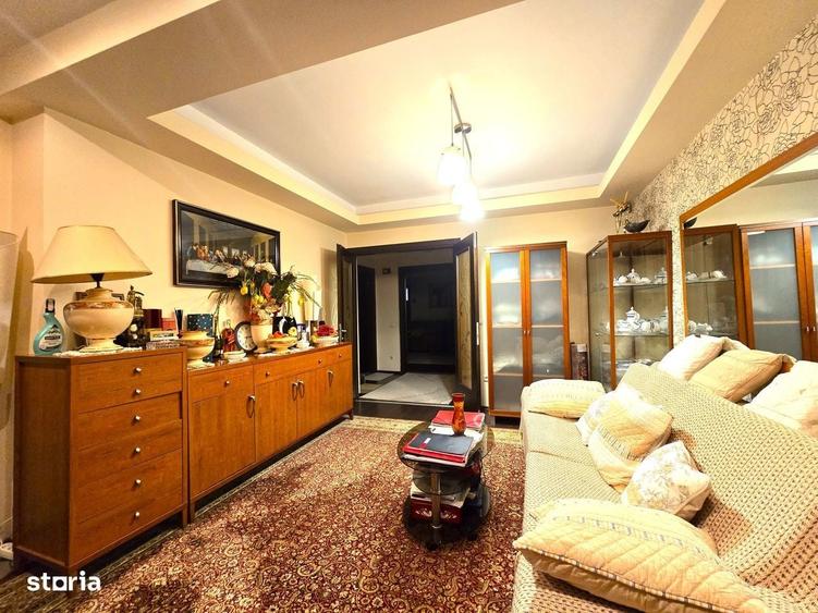 Casă cu 4 camere cu Teren 121 Mp în Floreasca