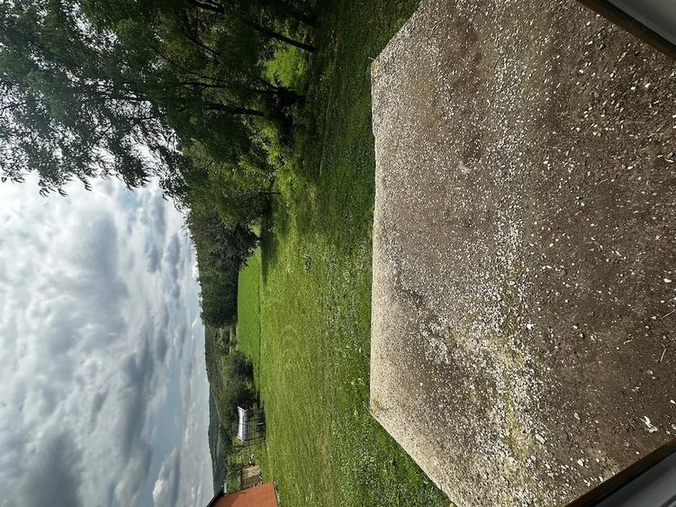 Casă cu Teren 3000 Mp în Central