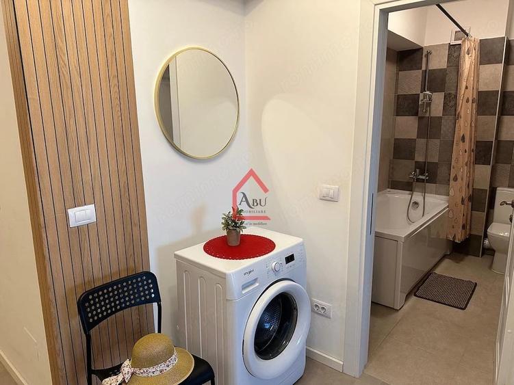 Apartament cu 2 camere semidecomandat în Filiași