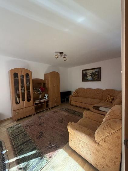 Apartament cu 2 camere decomandat în Găvana