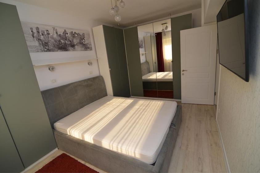 Apartament cu 4 camere decomandat în Mihai Bravu