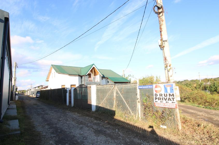 Casă cu 6 camere cu Garaj în Exterior Vest