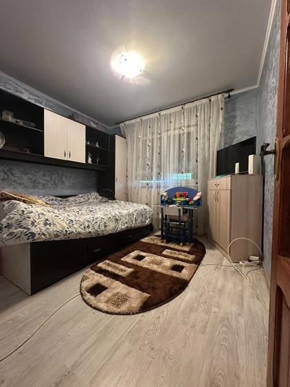 Apartament cu 2 camere semidecomandat, mobilat în Obor