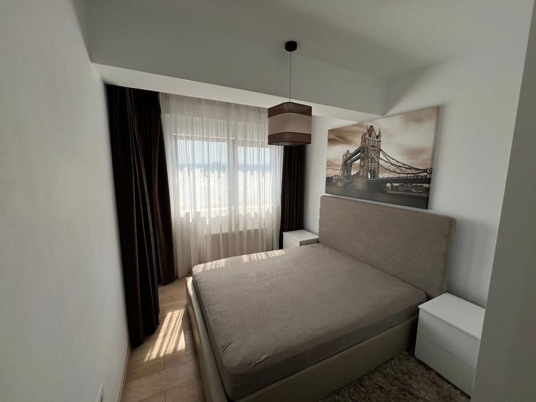 Apartament cu 3 camere decomandat în Nicolina