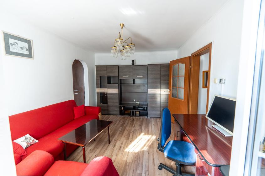 Apartament cu 3 camere semidecomandat în Mănăștur