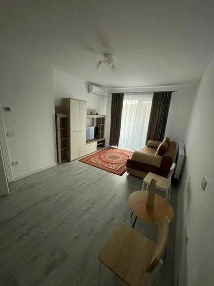 Garsonieră decomandată, mobilată în Frumoasa
