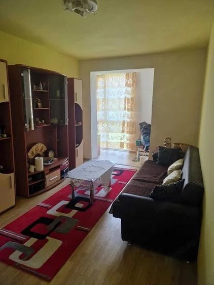 Apartament 2 camere semidecomandat 45 mp Bailesti Centru - 1