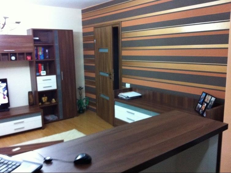 Apartament cu 3 camere semidecomandat, mobilat în Titan — fotografia 2
