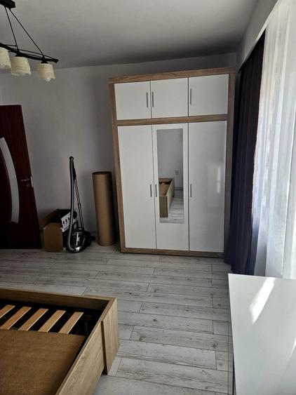 Apartament cu 2 camere decomandat în Mărăști