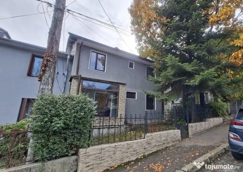 Casă cu 4 camere cu Teren 271 Mp în Central