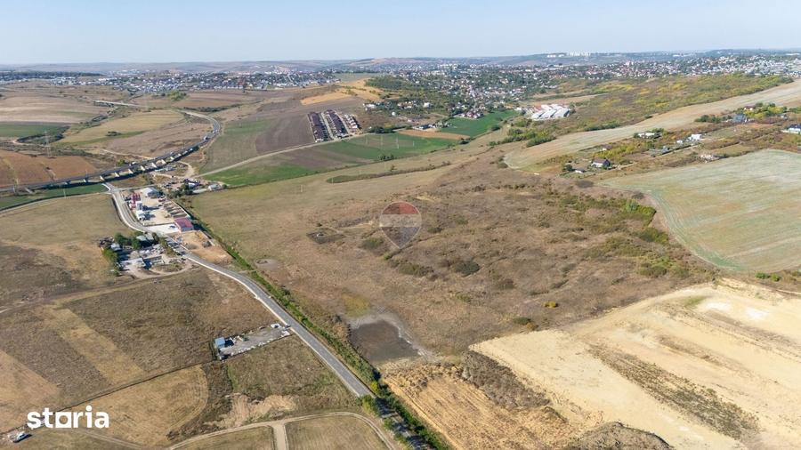 Teren de 4750 mp, în Miroslava