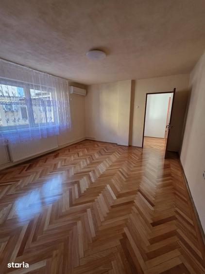 Casă cu 3 camere cu Teren 210 Mp în Țiglari