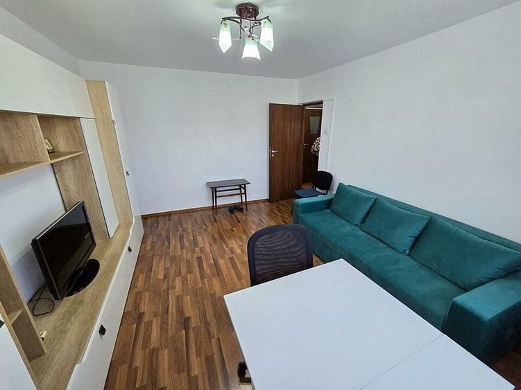 Apartament cu 2 camere decomandat în Cantemir