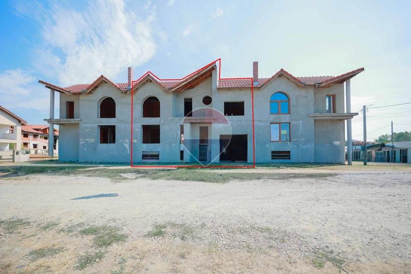 Casă cu 4 camere cu Teren 161 Mp în Central