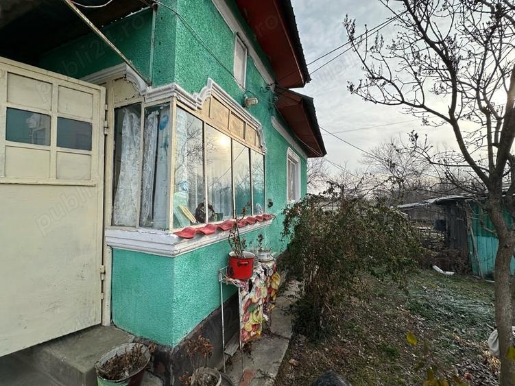 Casă cu 2 camere cu Teren 20000 Mp în Gruiu (Căteasca)