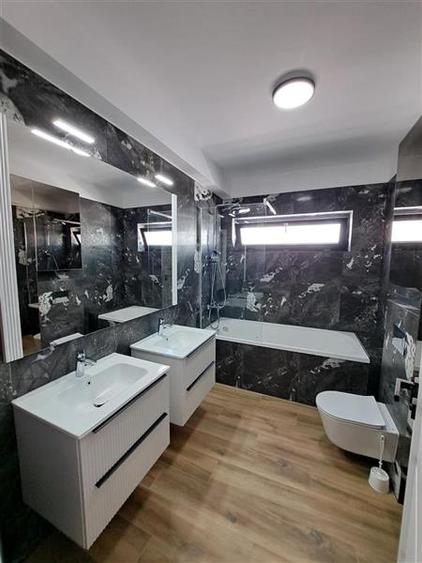 Duplex cu 5 camere cu Canalizare în Iris