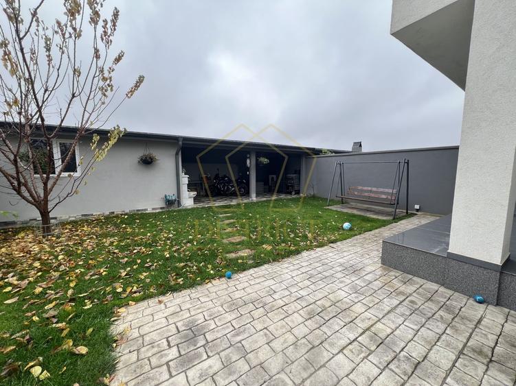 Duplex cu 4 camere cu Canalizare în Chișoda