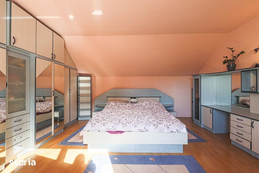 Casă cu 6 camere decomandat cu Teren 500 Mp în Central