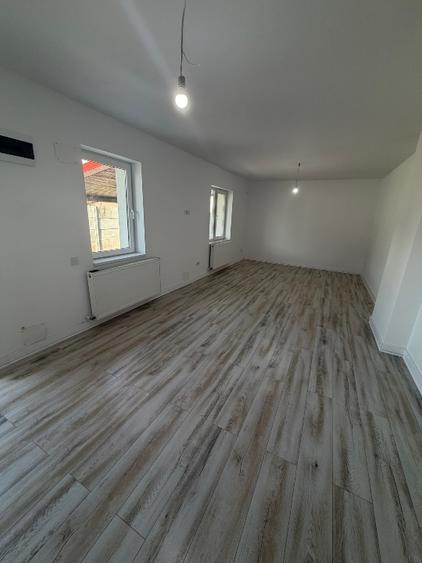 Casă individuală cu 3 camere cu Teren 358 Mp în Joița