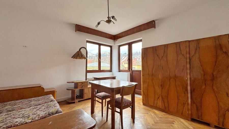 Duplex cu 5 camere cu Canalizare în Brașovul Vechi