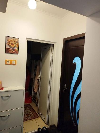 Apartament cu 3 camere decomandat în Olari
