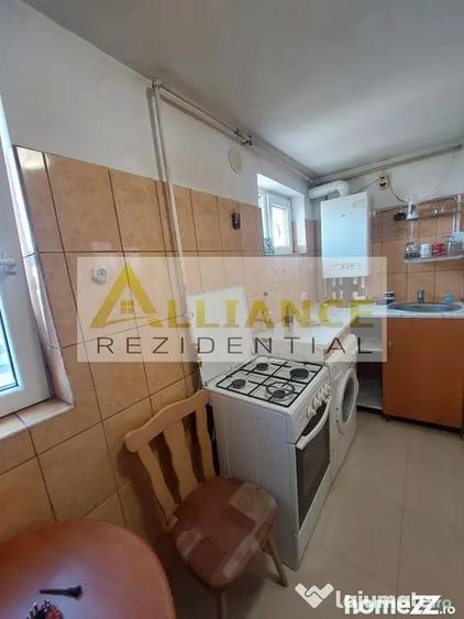 Apartament cu 2 camere decomandat în Exterior Vest