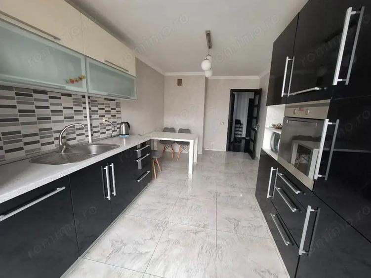 Apartament cu 2 camere decomandat în Basarabia
