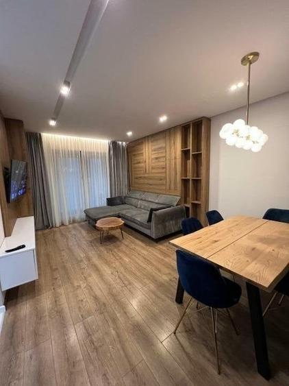 Apartament cu 2 camere decomandat, mobilat în Lujerului
